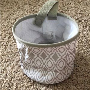 Thirty-One Oh Snap Bin. NWOT. Tan and white.